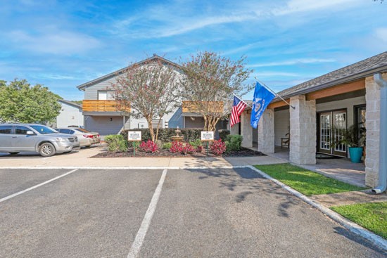 The Marq Shreveport leasing office Exterior